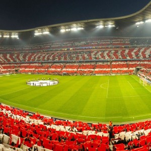 开云官网-凯恩赛事新规引爆足坛，拜仁纪录突破背后的争议漩涡，凯恩赛事新规引爆足坛，拜仁纪录突破背后的争议漩涡